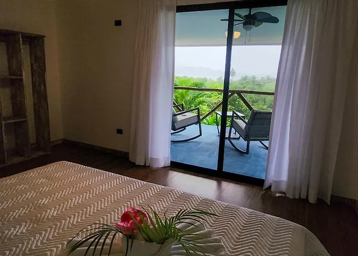 La Puesta Del Sol Couette-café 3*